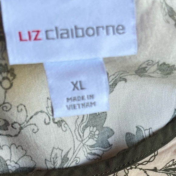 Liz Claiborne Sleeveless Blouse Keyhole Closure Paisley Print Summer Casual XLG - Picture 9 of 11